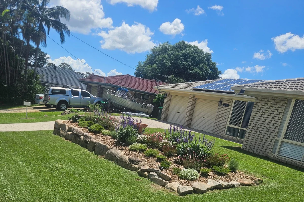 Garden Maintenance image